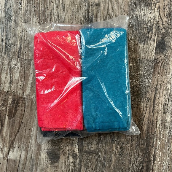 Anti-Slip Gripping Socks New In Package Set of Four - Picture 4 of 4